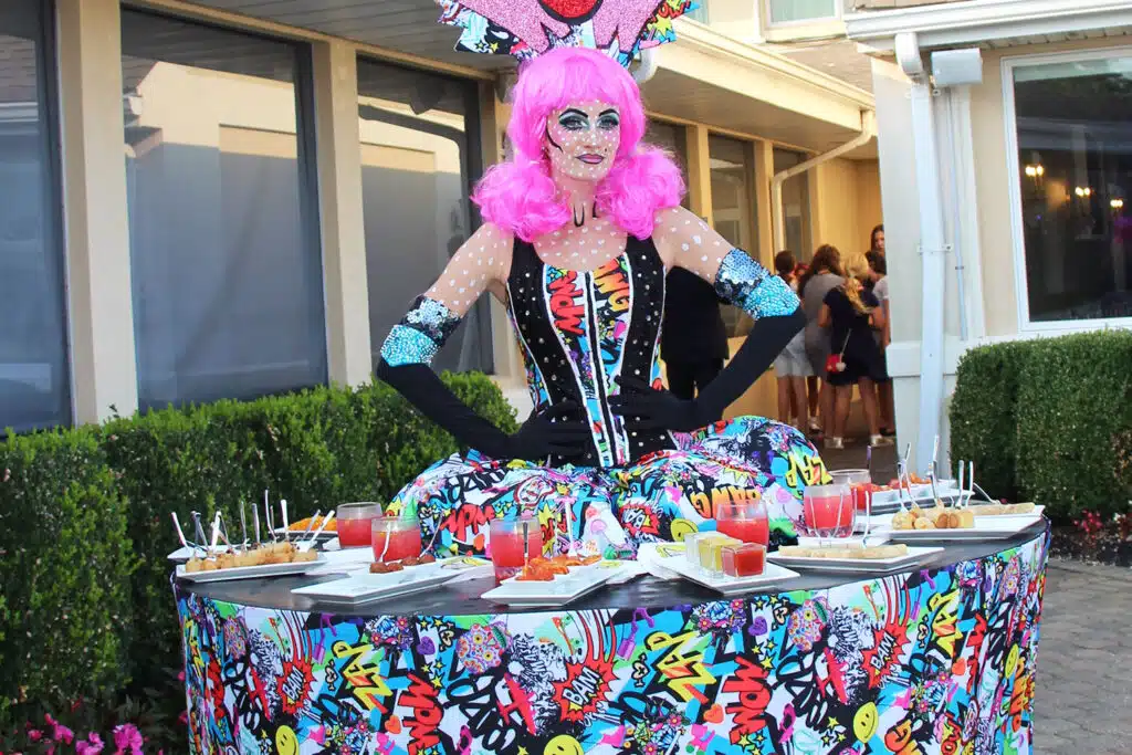 Strolling Table for Hire