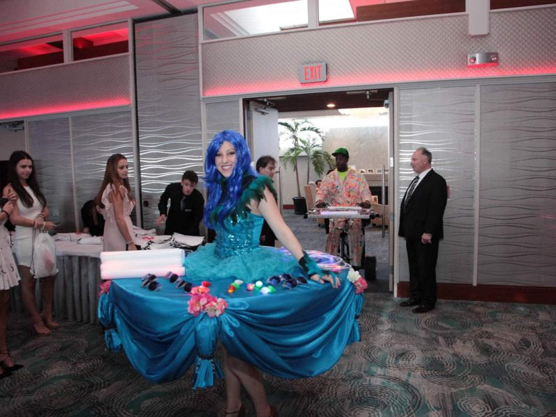 Strolling Table Servers for Hire